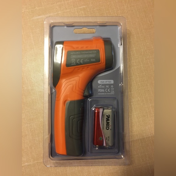 A infrared thermometer - Picture 2 of 6